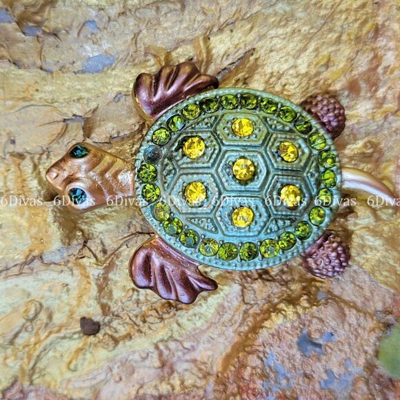GREEN Turtle  Small Brooch Pin - Picture 6 of 9